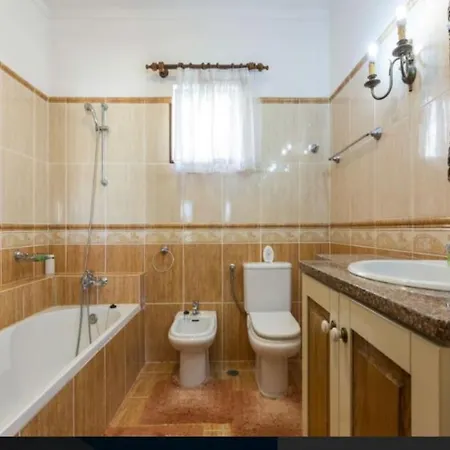 Avec Piscine Сasa de vacaciones